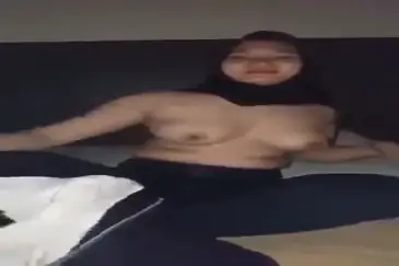 Bisikan Mesra Buka Baju Di Depan Pacar Sange