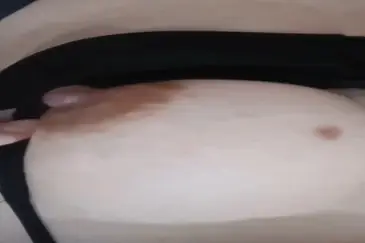 Cewek Panlok Pamer BH CD Hitam Memek Basah Kost